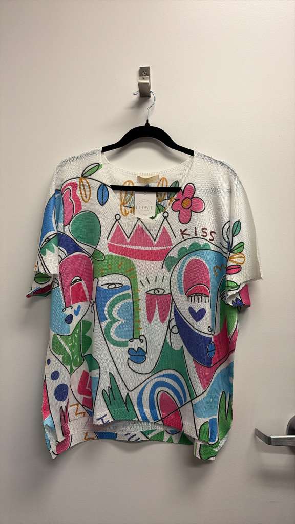 VISKSCAK Italian OS Kiss Crown Abstract Knit Sweater
