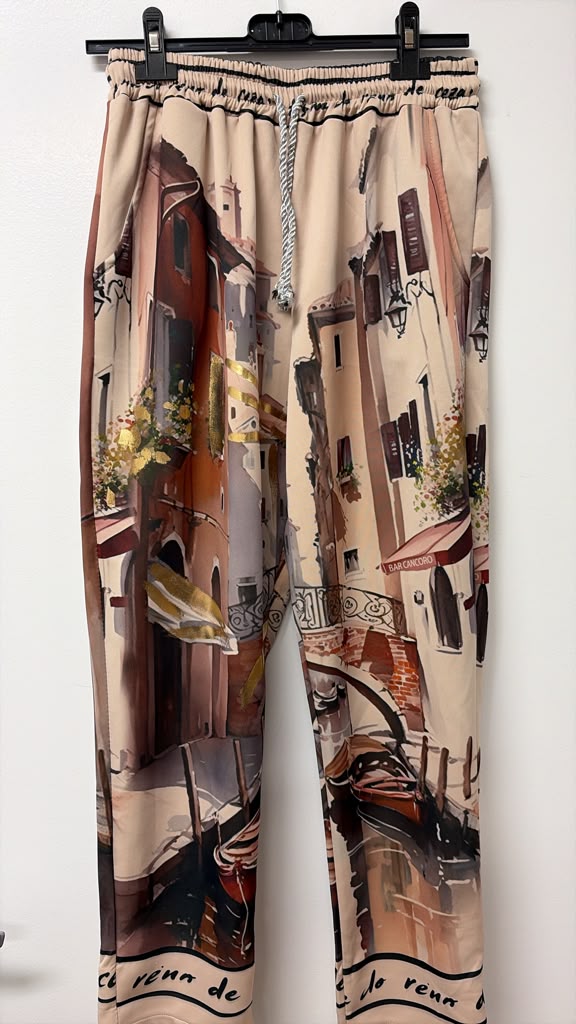 ZOLP1 Dark Leopard Portrait Pants
