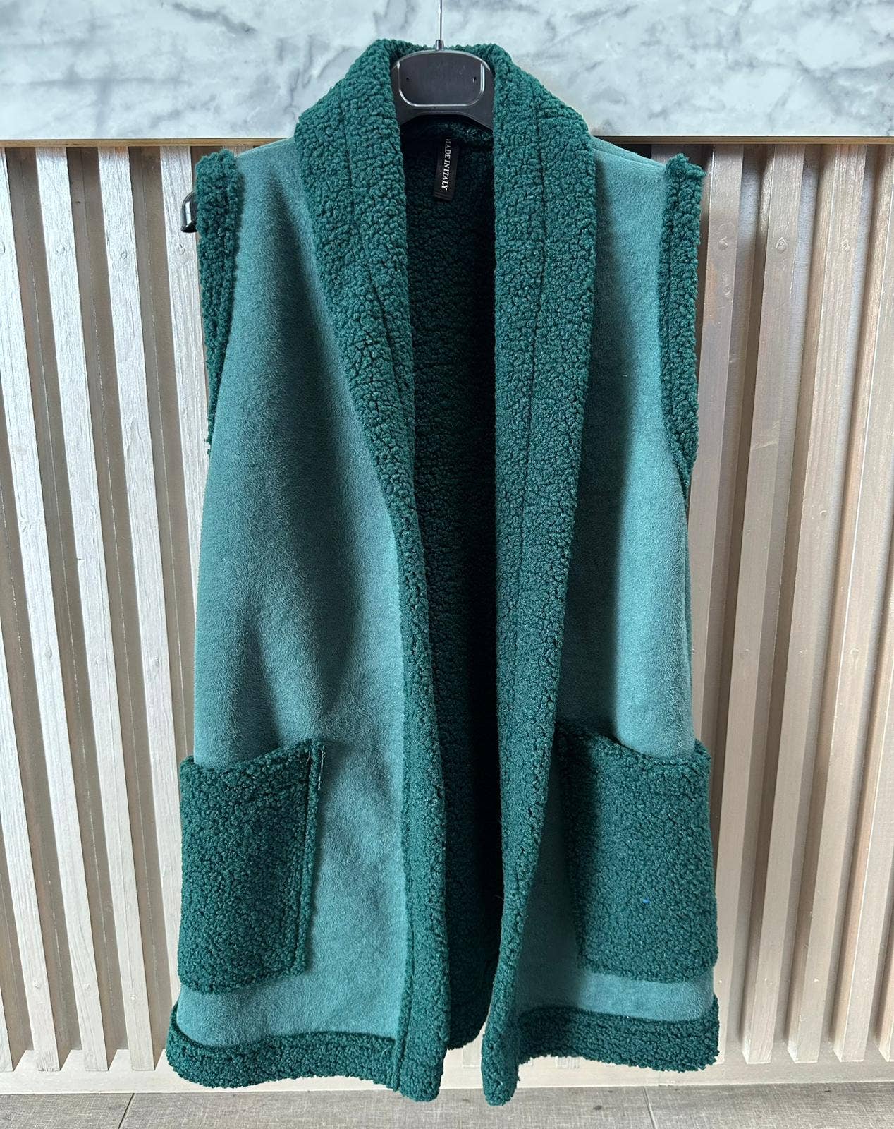 VIJAT Italian Teal One Size Plush Vest w/2 Pockets LOOWIE