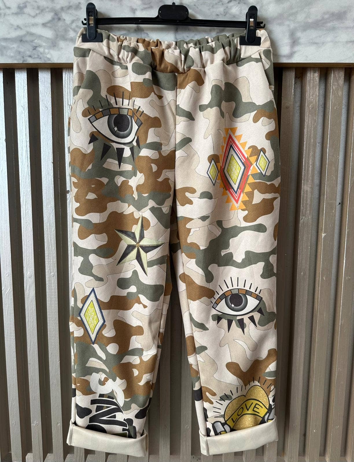 VISWEY Edgy Animal and Graffiti Print Joggers LOOWIE