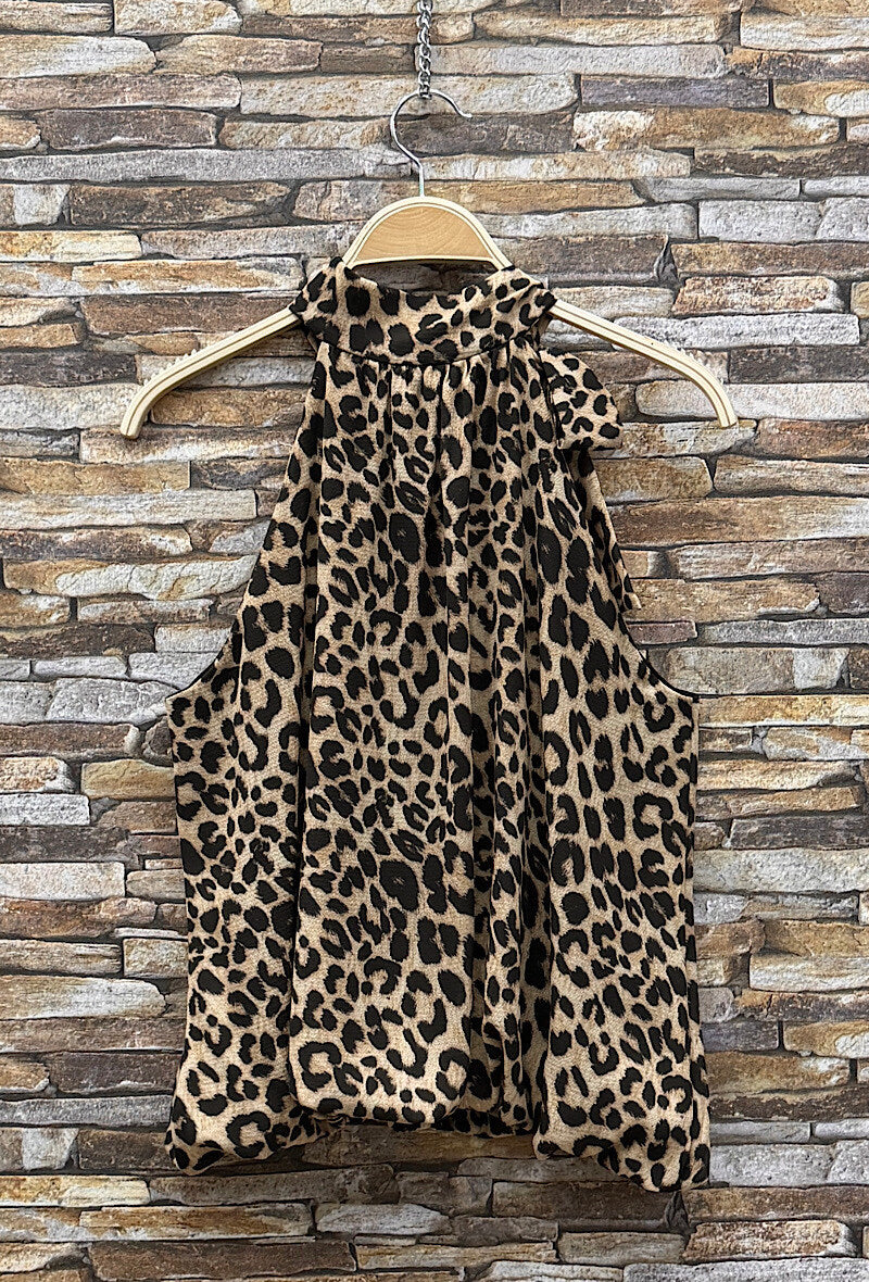 ELNS1 Black Printed Collar Blouse