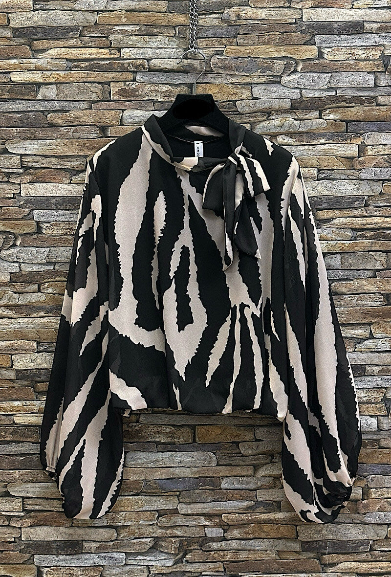 ELLZ1 Black Zebra Print Bow Blouse