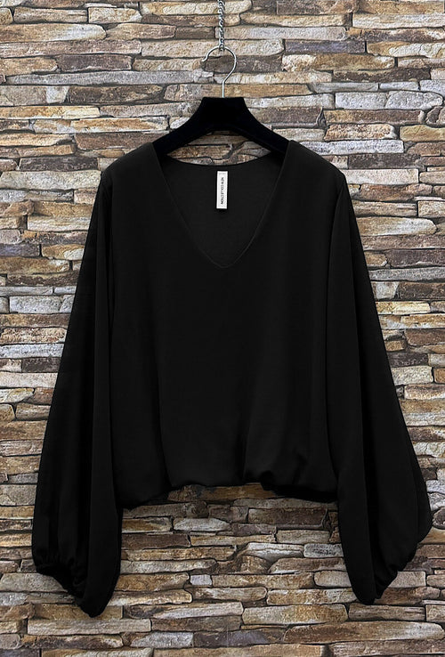 ELAY2 Black Balloon Sleeve Blouse