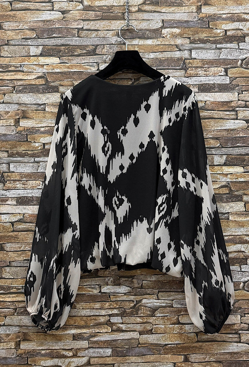 ELAA1 Black Abstract Print Blouse