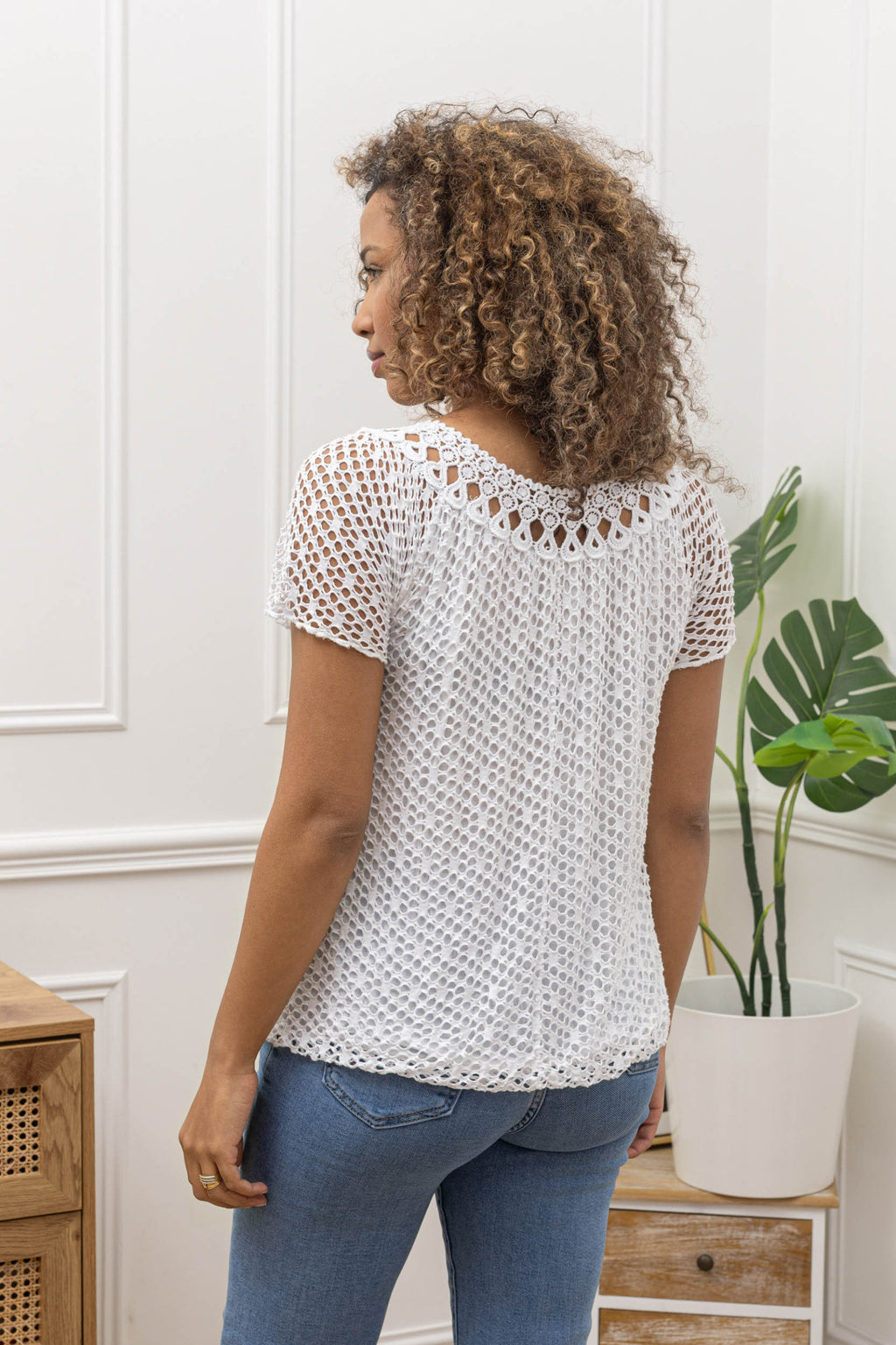 MSCRDWH Round Neck Crochet Blouse with Lace Trim White