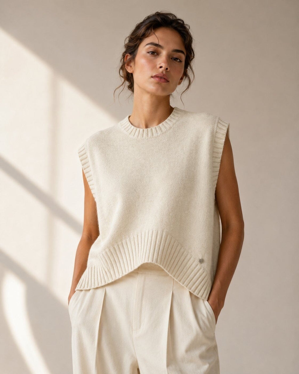LUBXC5 Ecru Boxy Knit Vest