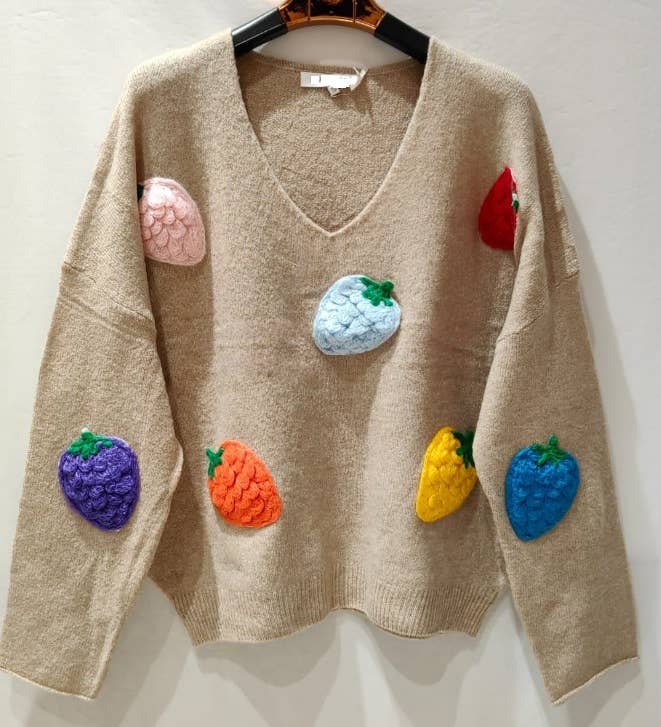 MC037 Camel Soft Comfy Sweater w/Strawberries LOOWIE