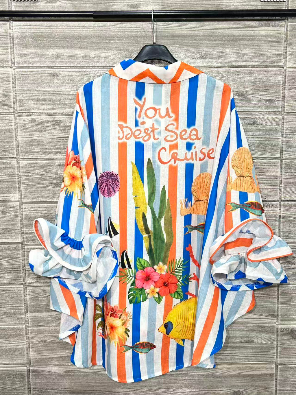 ZOSH10WH Parrot Stripe Print Ruffle Shirt White
