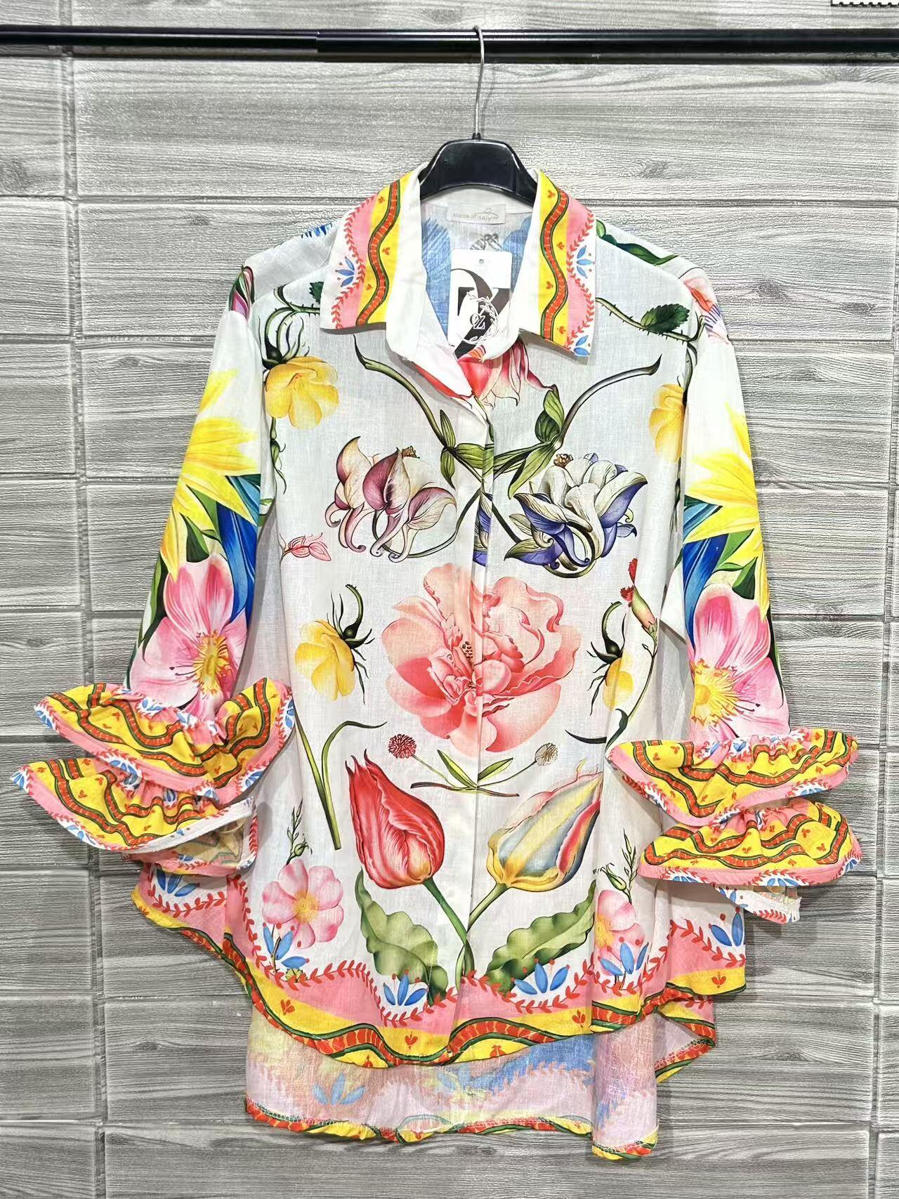 ZOSH9WH Tulip Print Ruffle Blouse White