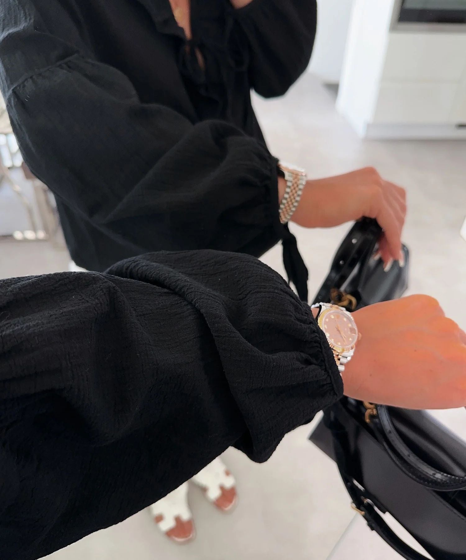 ESTCBBK Buttoned Cotton Blouse Black