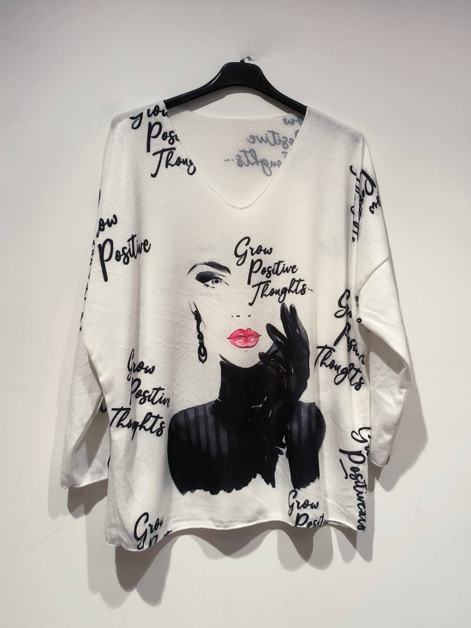 POFA Italian Cozy Face Sweater One Size LOOWIE