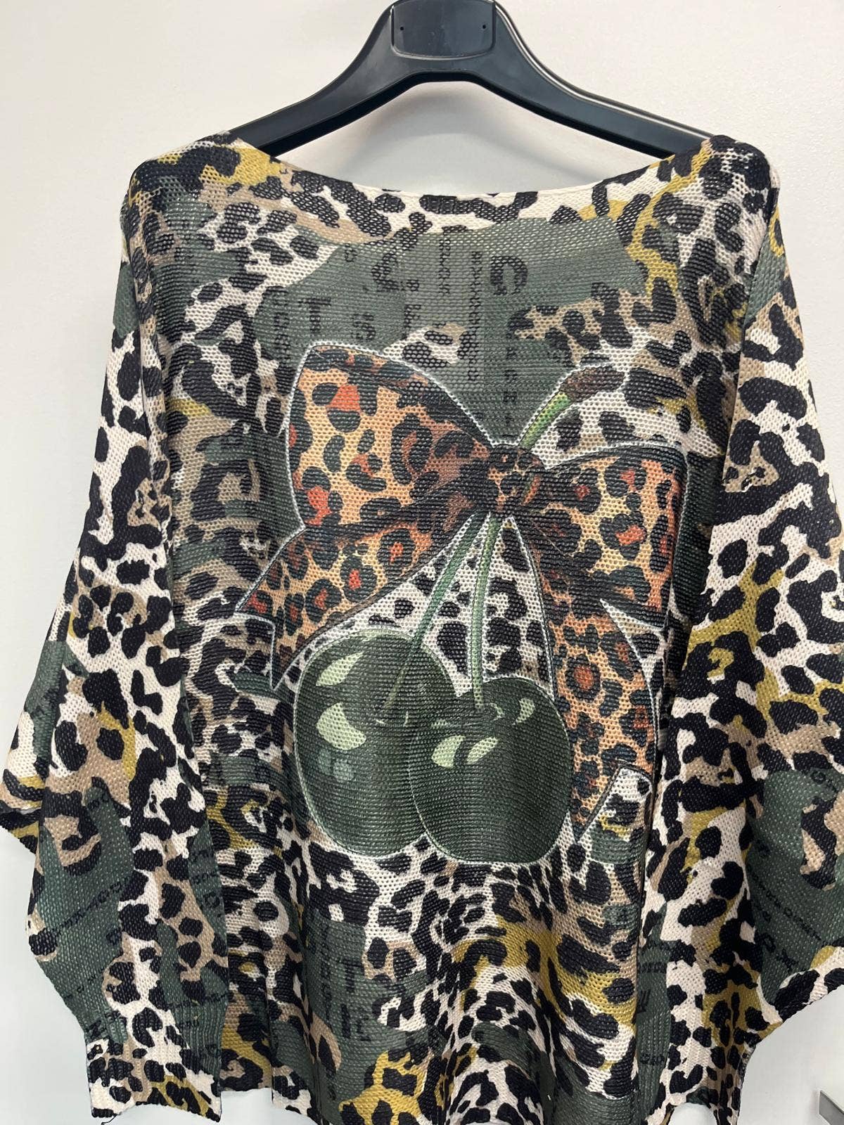 VICHO Olive Leopard Bow Round Knit Printed Sweater