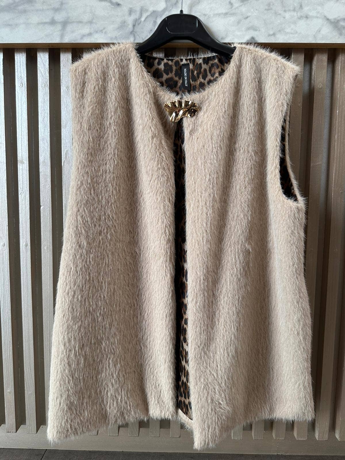 VIFFBE Italian Beige Faux Fur Vest Leopard Lining LOOWIE