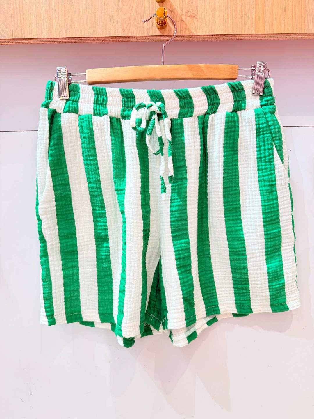 IV52622GG Gauze Cotton Striped Shorts Green