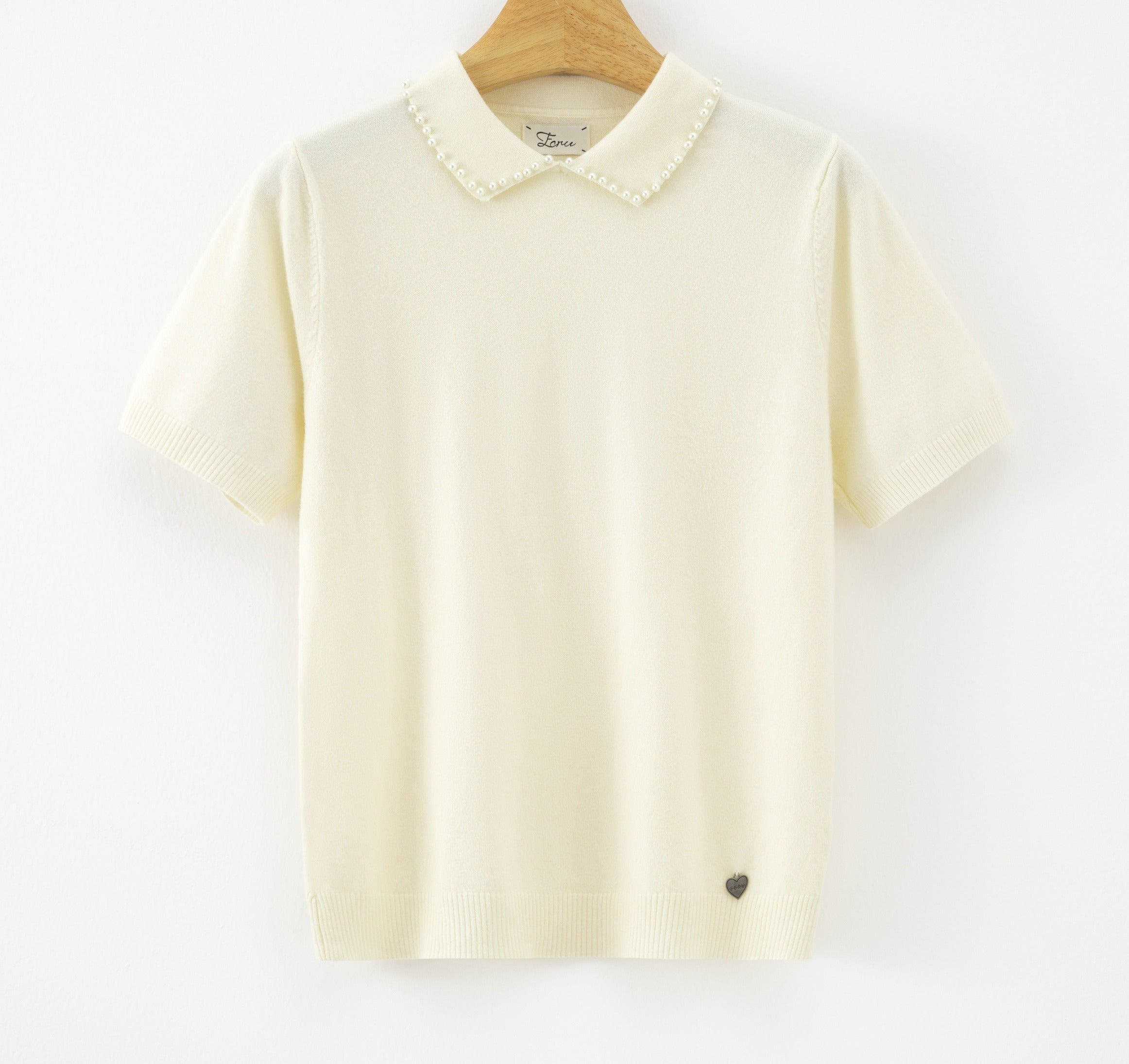 LUPCP4 White Pearl Collar Sweater