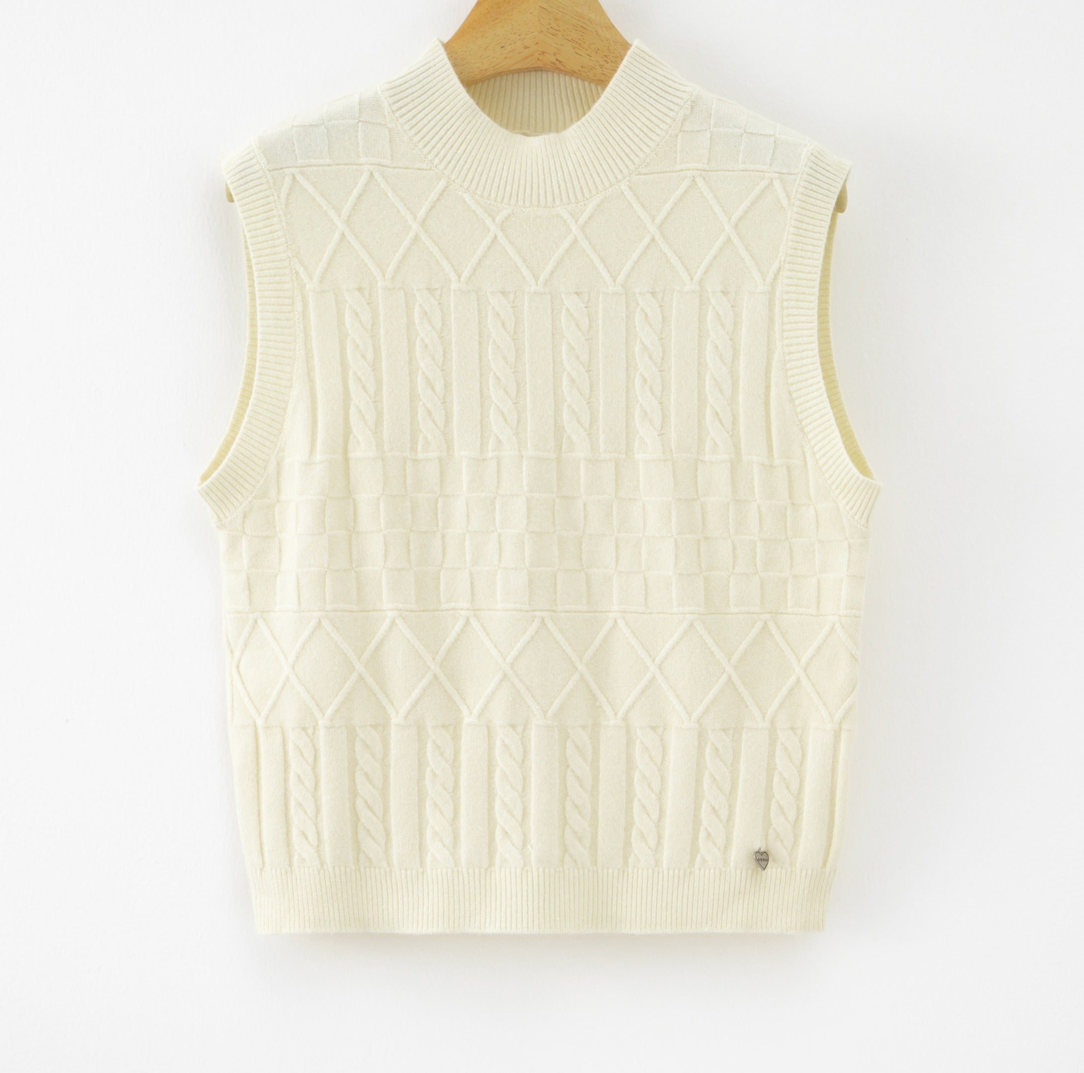 LUJKT4 White Jacquard Knit Tank Top