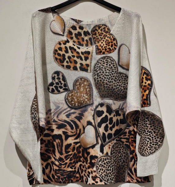 POHEART Beige Hearts V-Neck Knit Printed Sweater LOOWIE