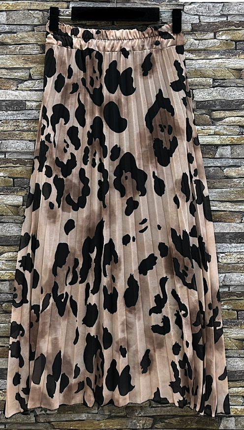 E829 One Size Lined Beige Leopard Print Pleated Maxi Skirt
