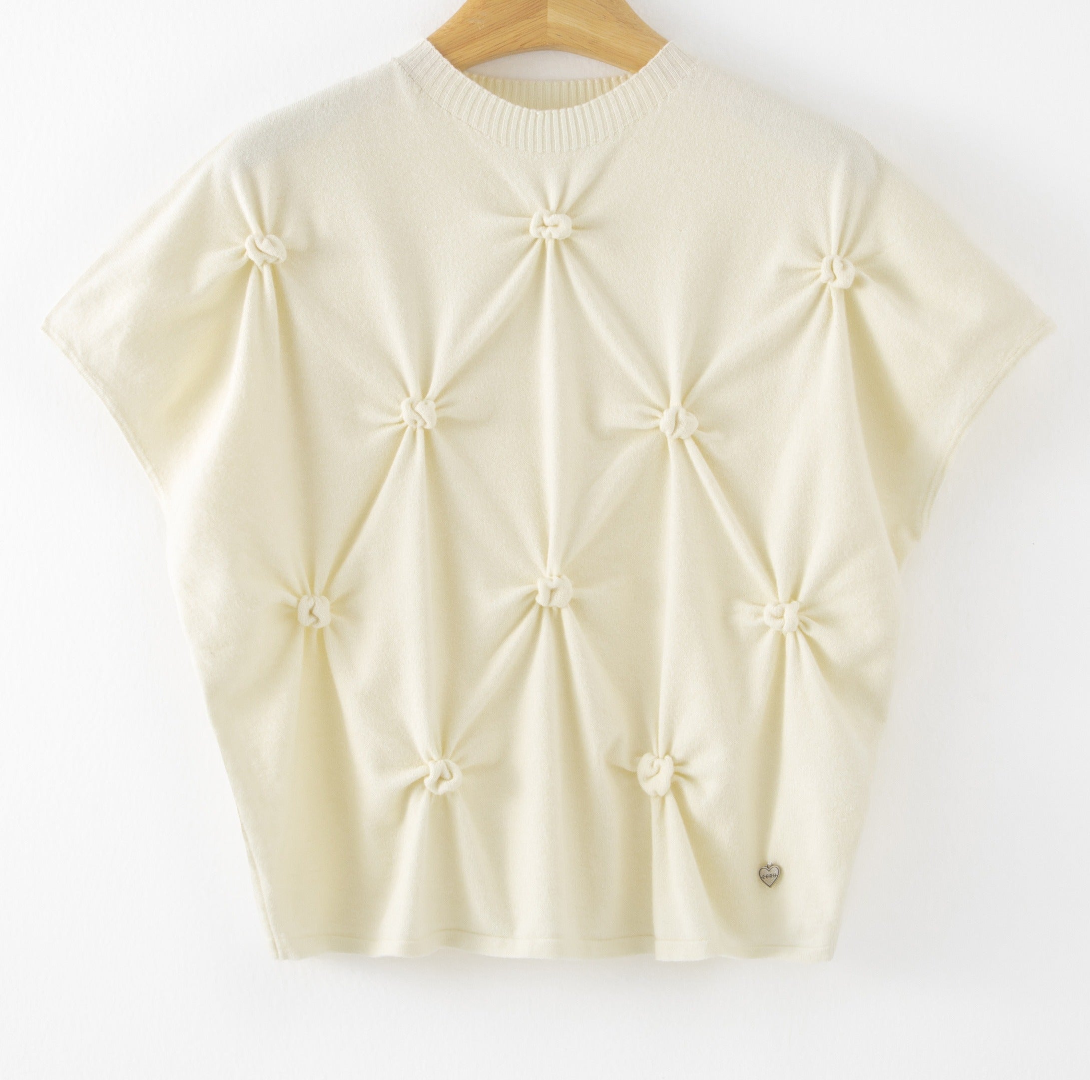 LUHPS4 White Handmade Pintuck Sweater