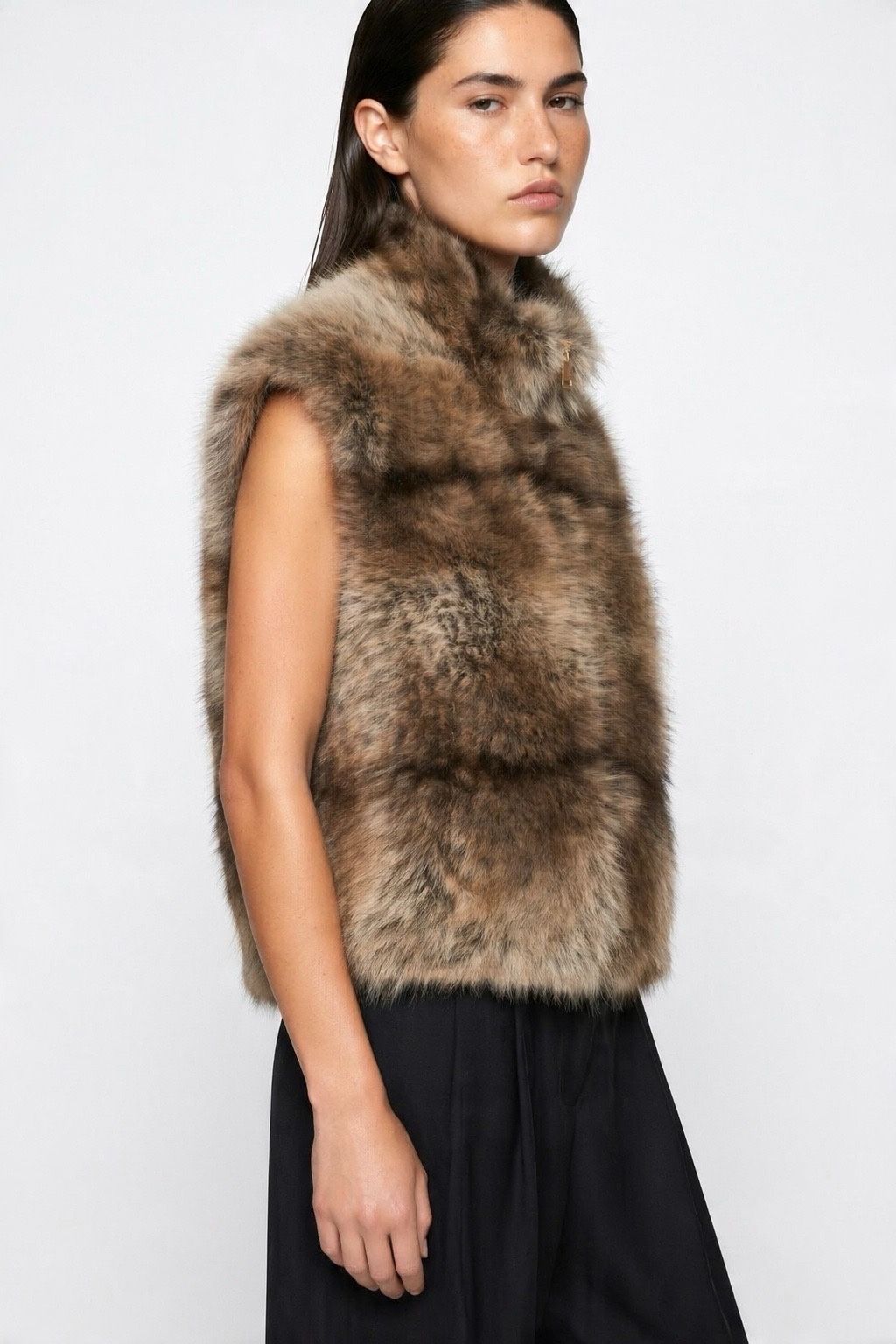 JA82 Taupe Tiered Faux Fur Vest