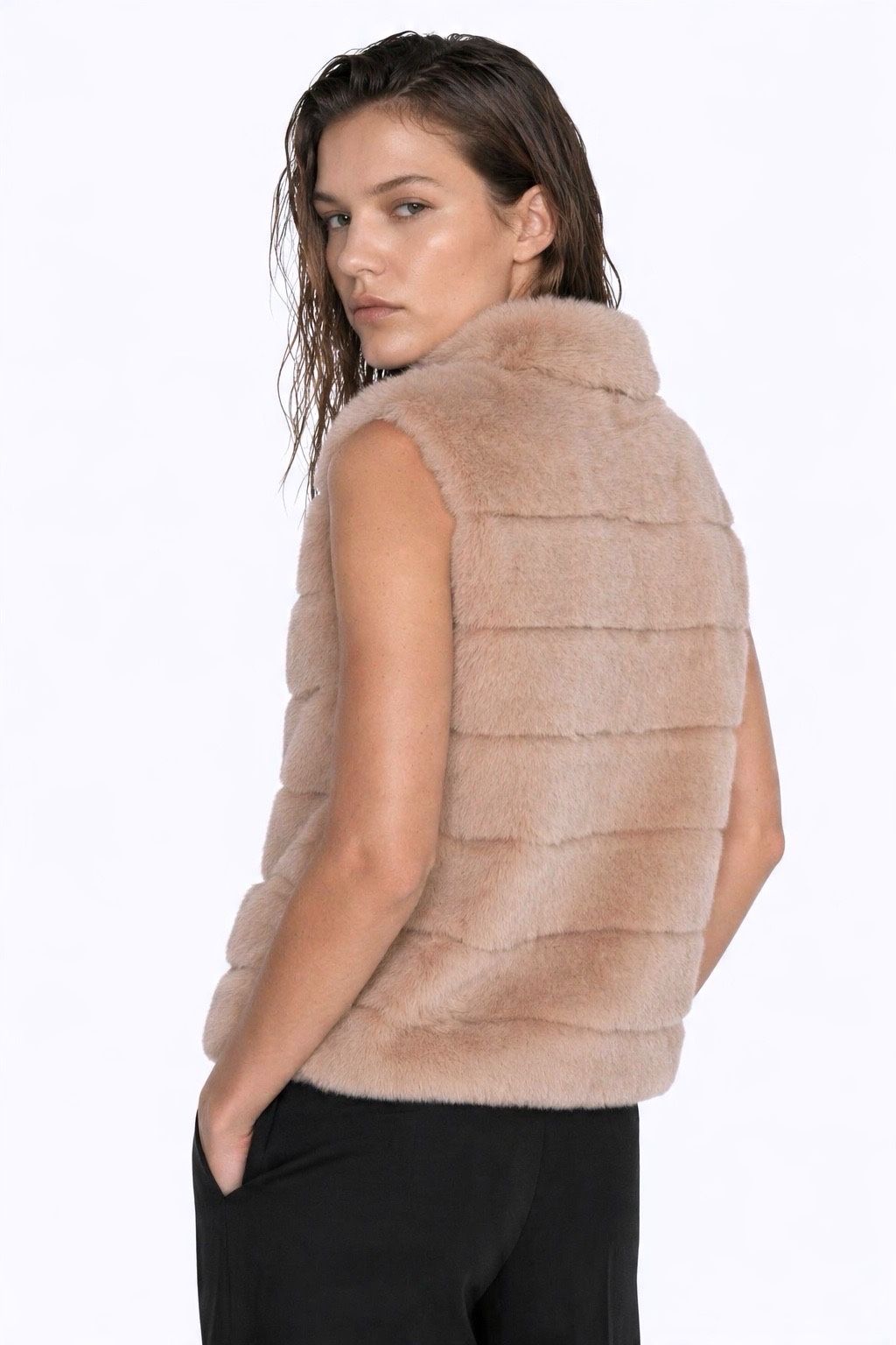 JA124 Pink Ribbed Faux Mink Vest