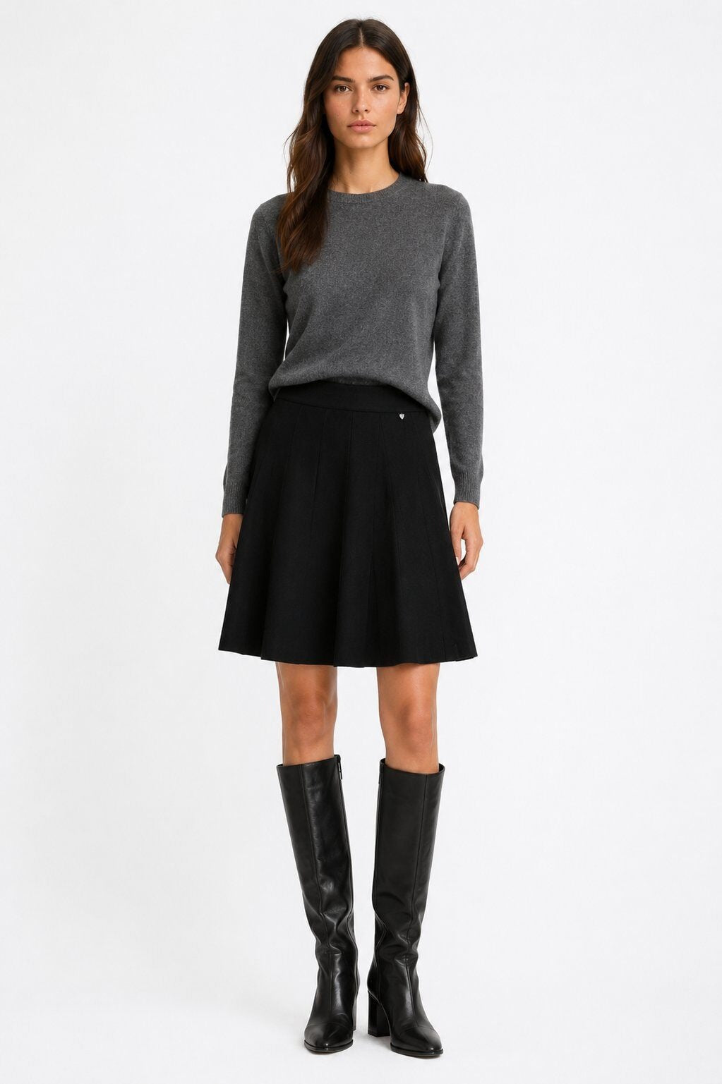 LUPKS2 Black Pleated Knit Skirt