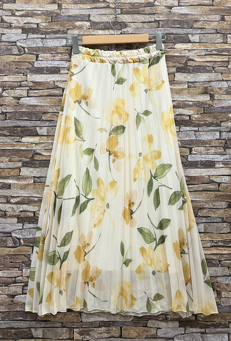 ESLRFLY Lorris Floral Pleated Skirt Yellow
