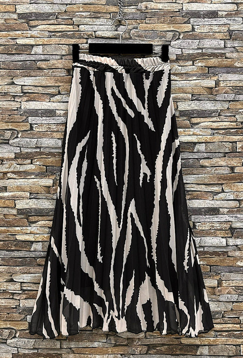 ESLRZBK Lorris Zebra Pleated Skirt Black