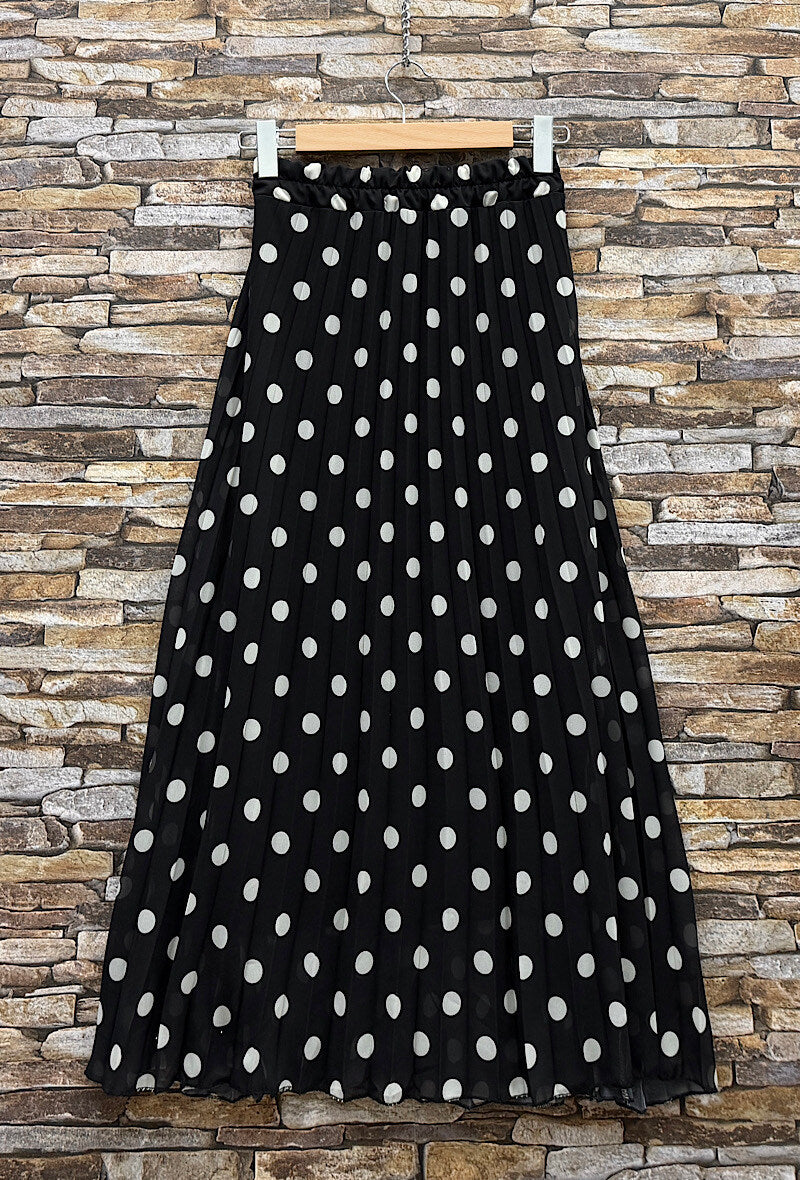 ESLRPBK Lorris Polka Dot Pleated Skirt Black