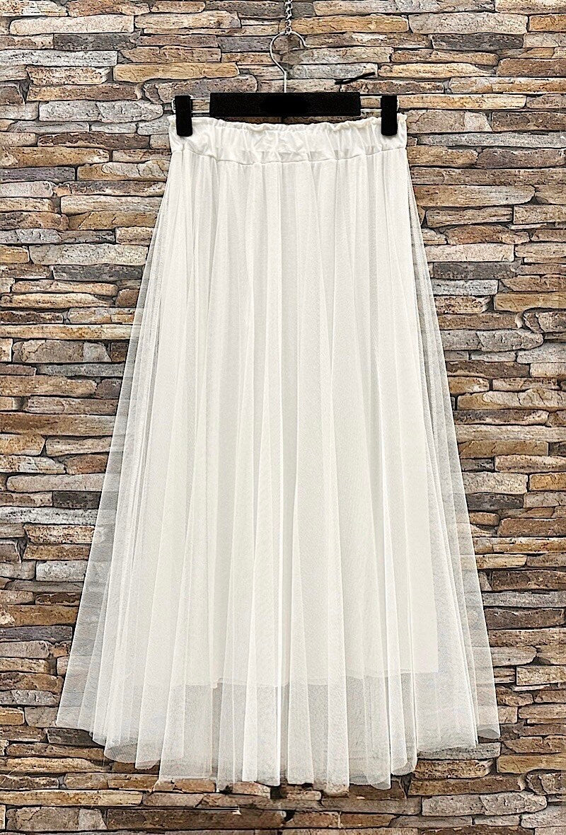 ELT8 White Tulle Skirt