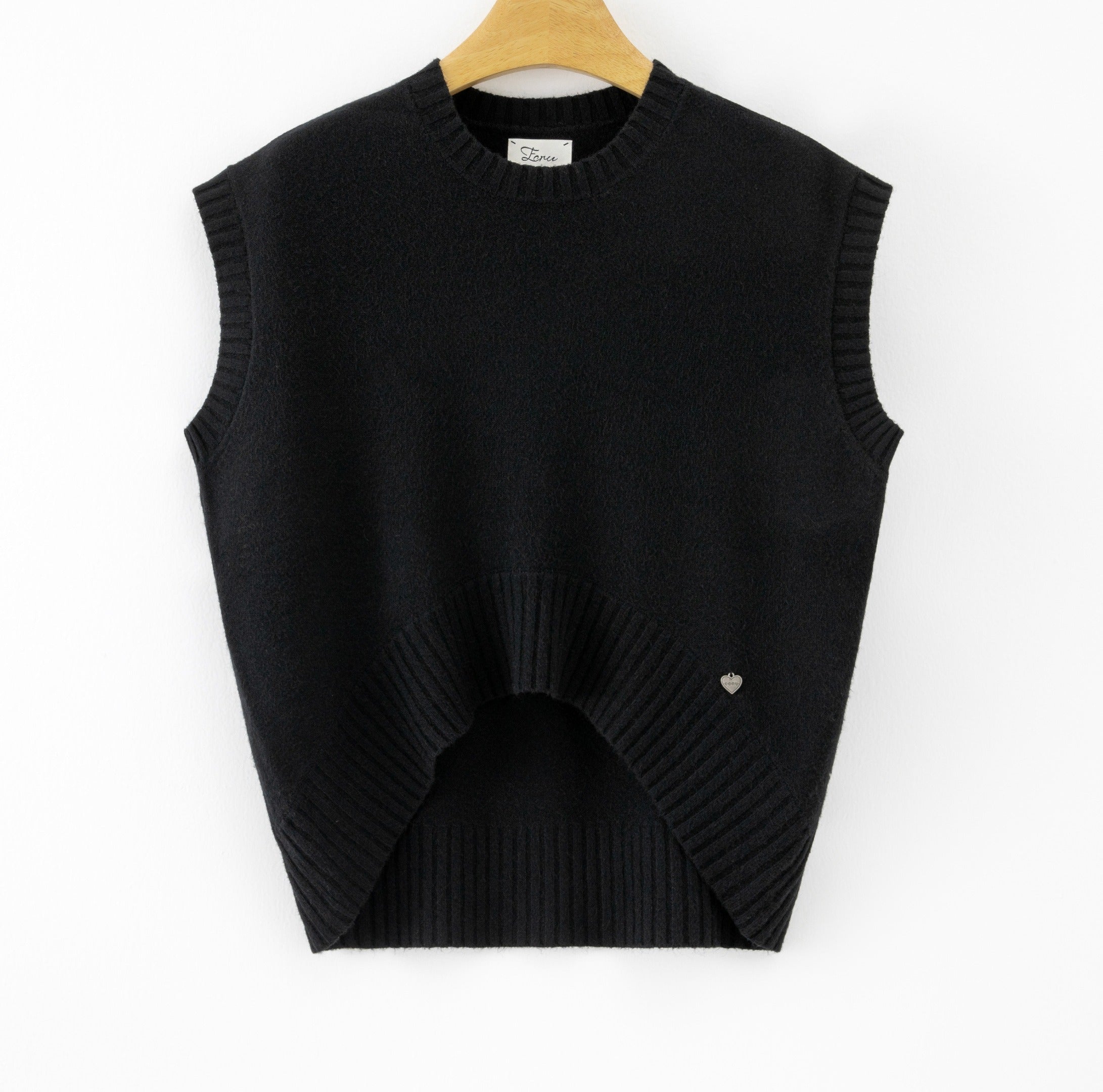 LUBXC2 Black Boxy Knit Vest