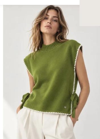 LUPN1 Olive Contrast-Trim Poncho