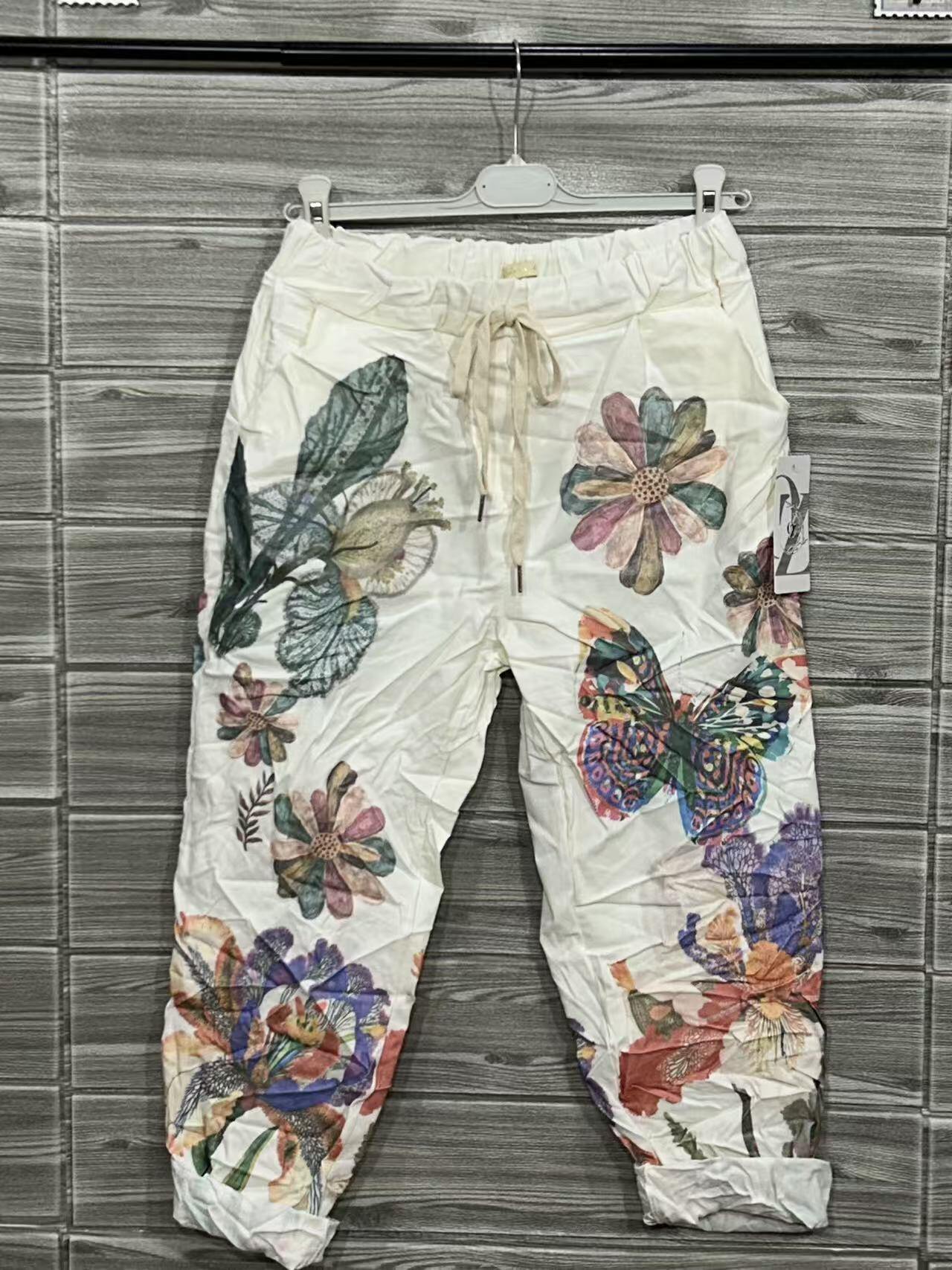 ZOPNT6WH Butterfly Garden Print Pants White