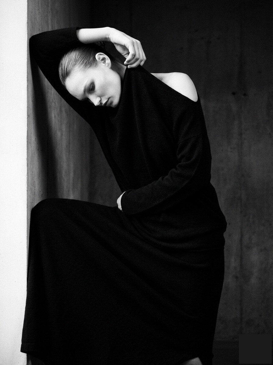 MYAPBK Asymmetrical Poncho T-Shirt Black