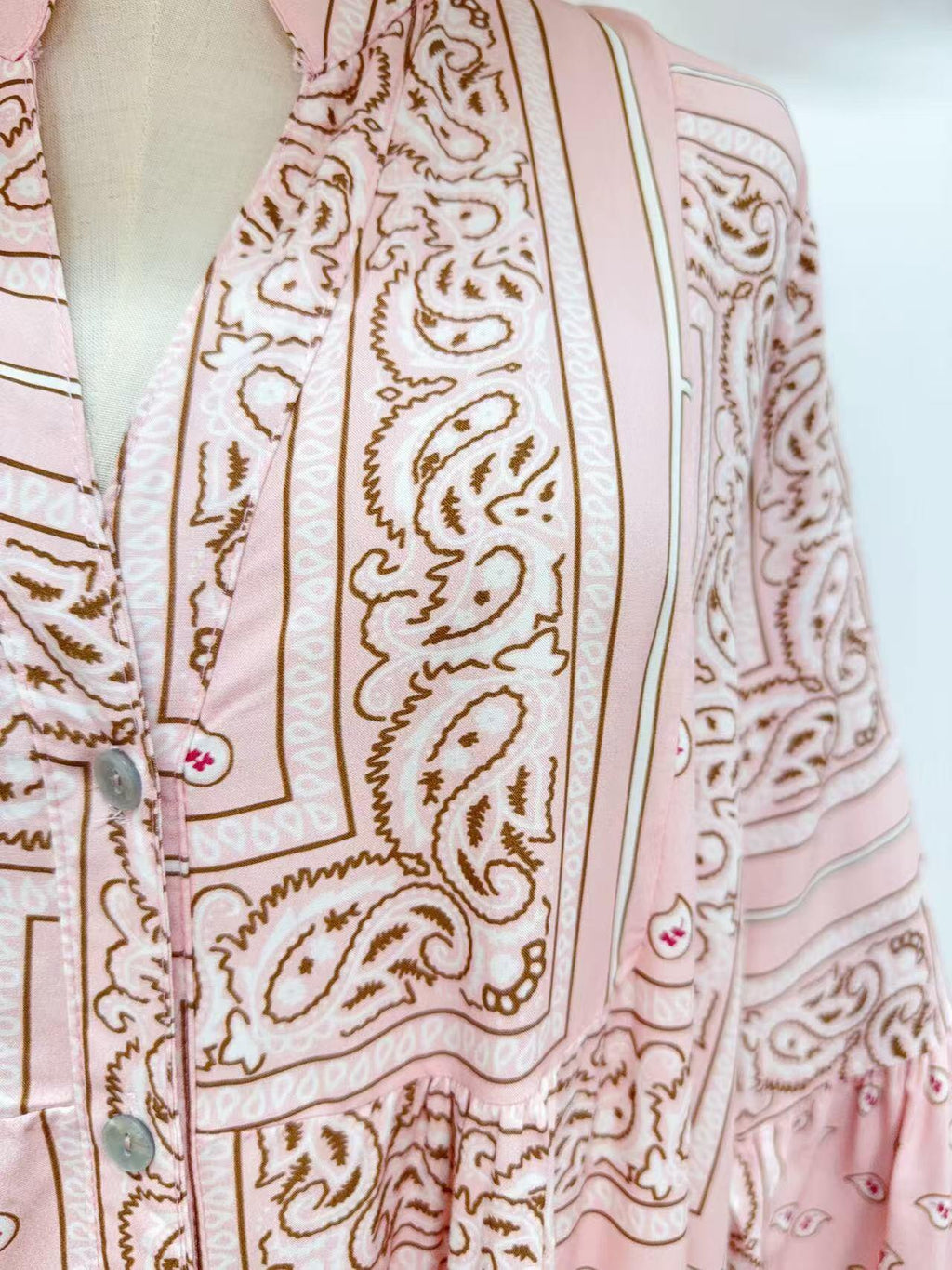 Loowie Buttoned Short Dress in Pink