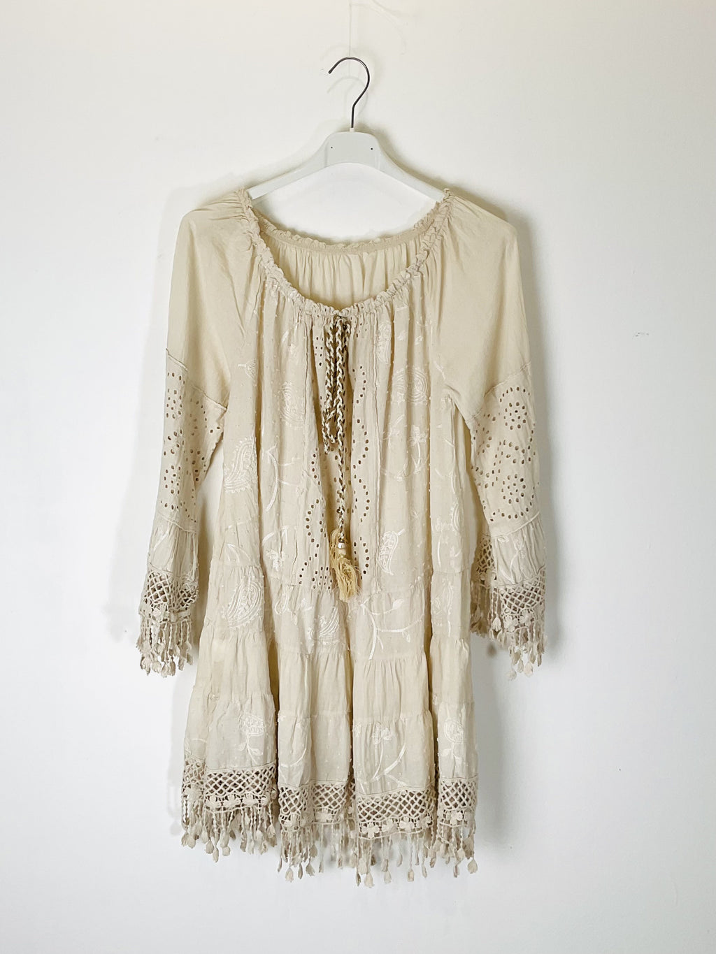 TDBEF Boho Short Dress Eyelet Fringes — Beige