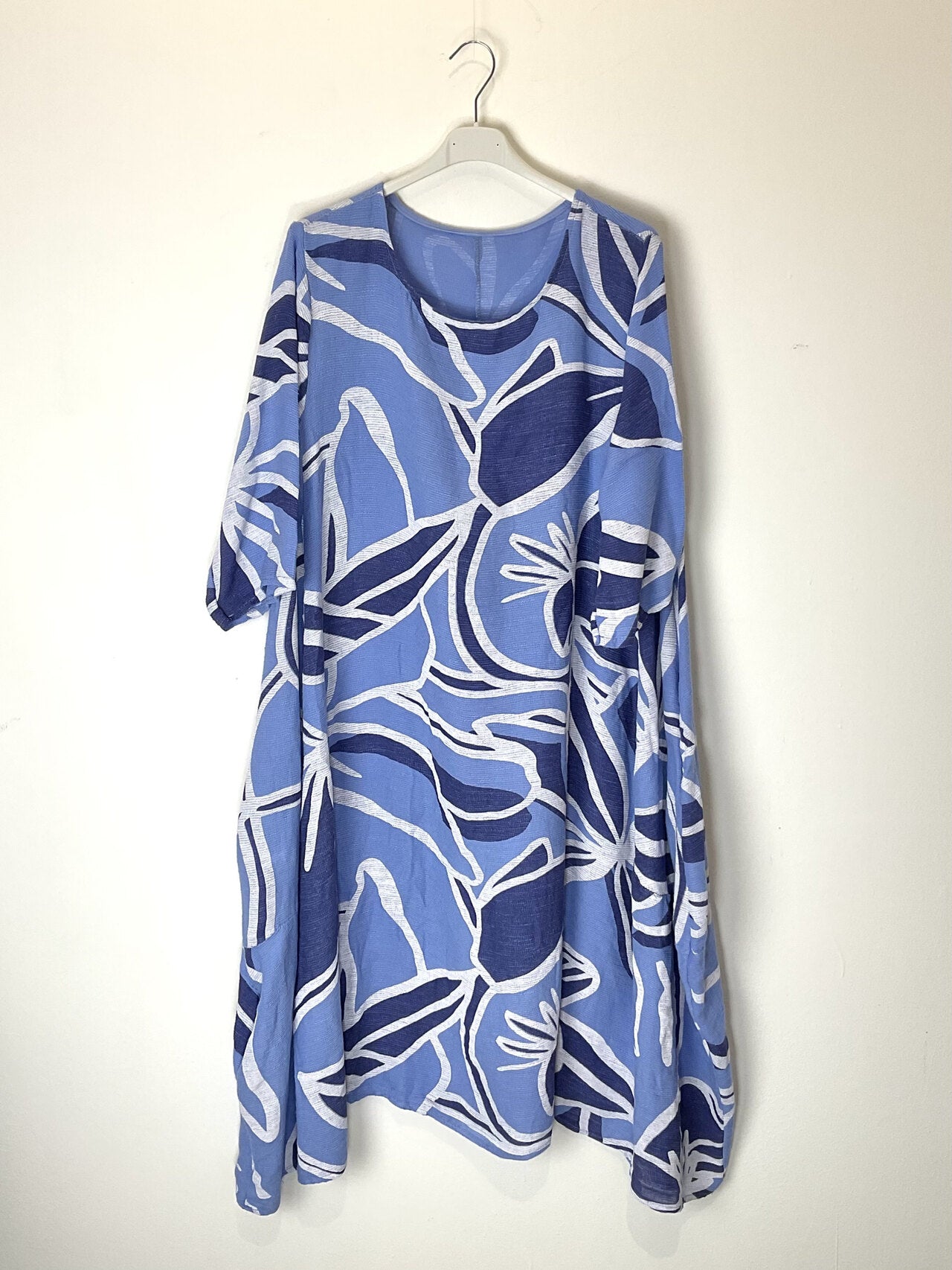 TDLFM Leaf Print Midi Dress — Blue