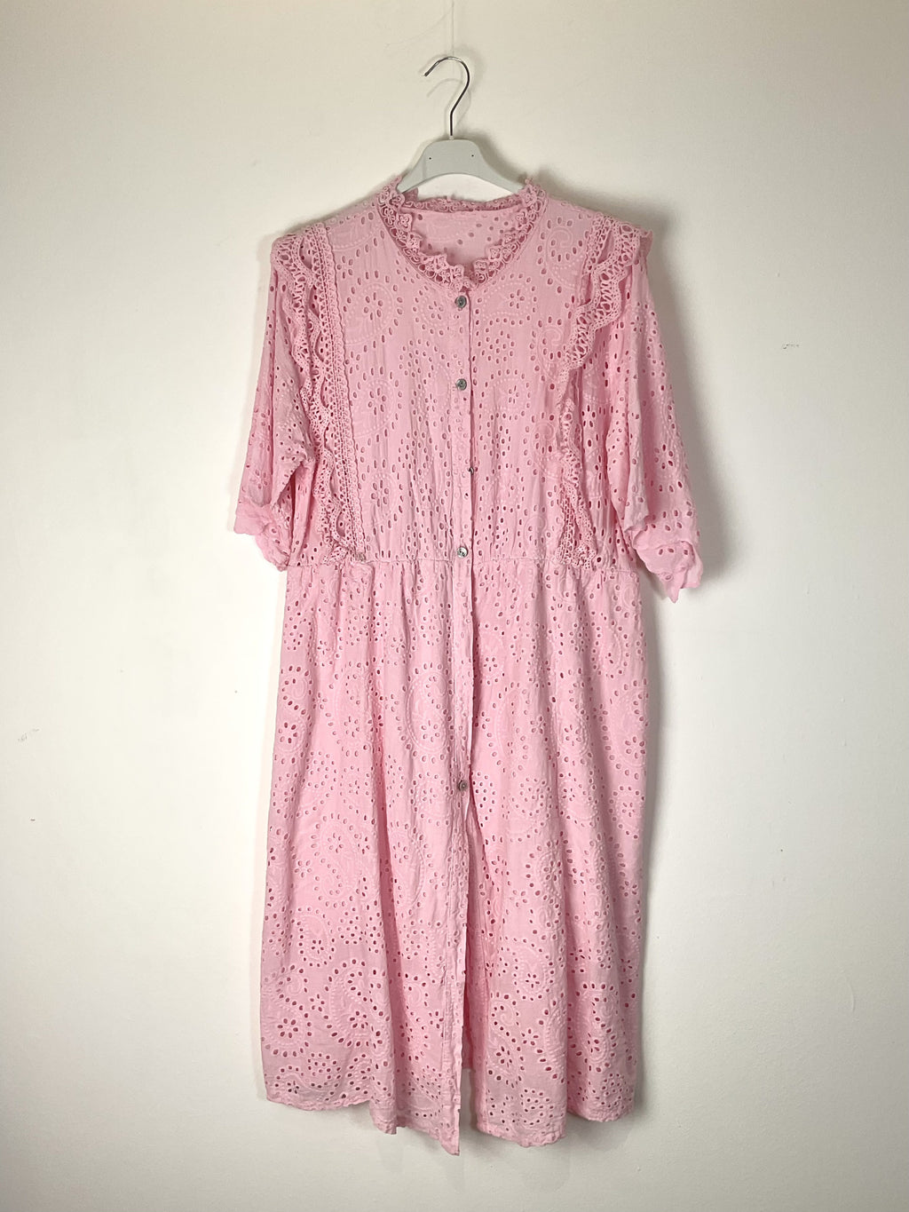 TDEBFD Eyelet Button Front Short Dress — Rose Shadow