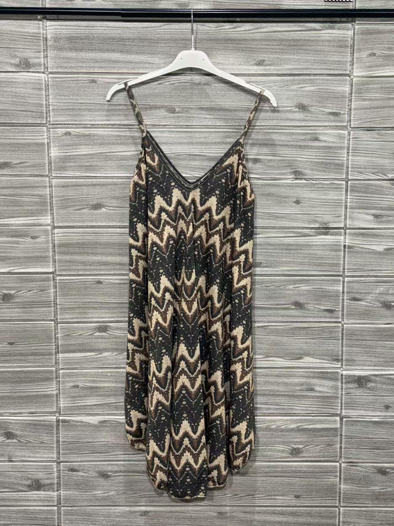 ZOPD3BK Chevron Print Slip Dress Black