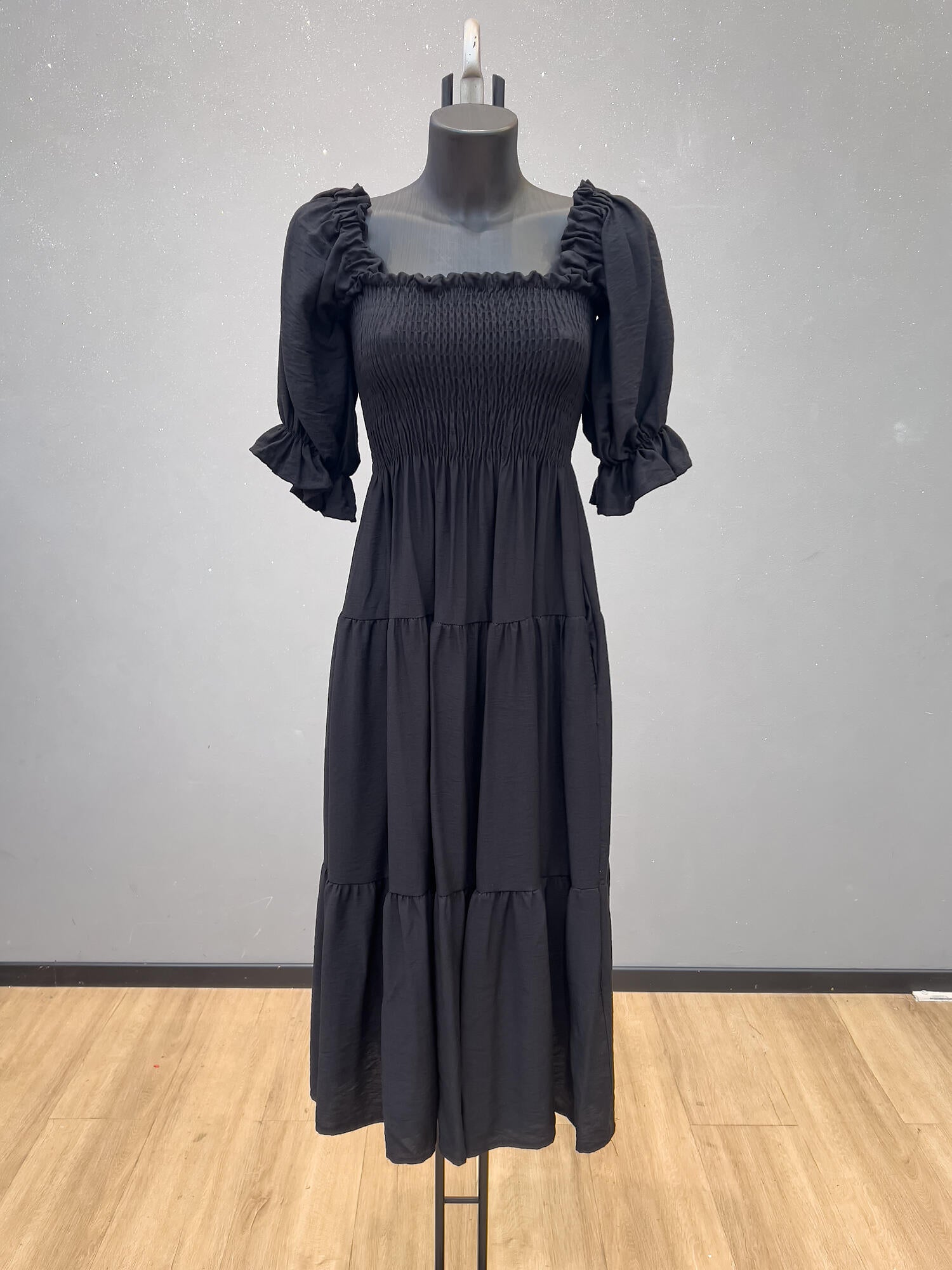 VLLHSBK Ruffled Long Dress Black