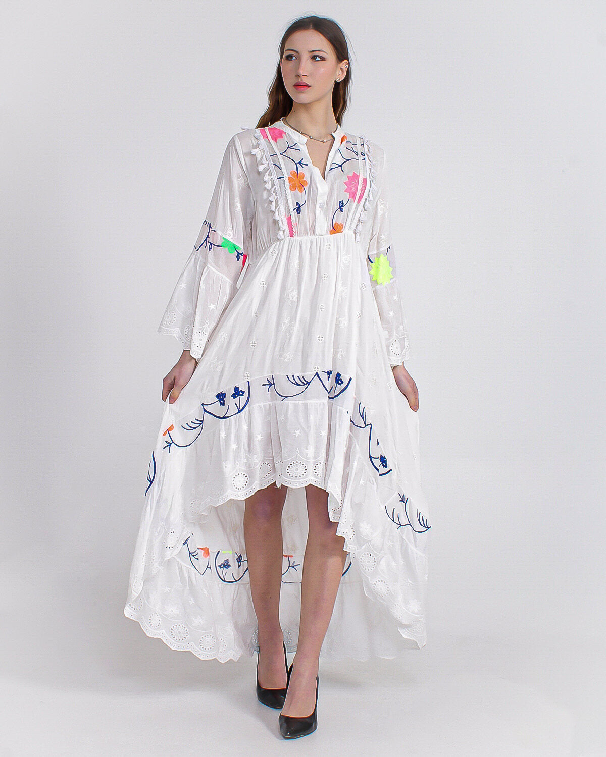 TDBFE Boho Floral Embroidered Maxi Dress — White