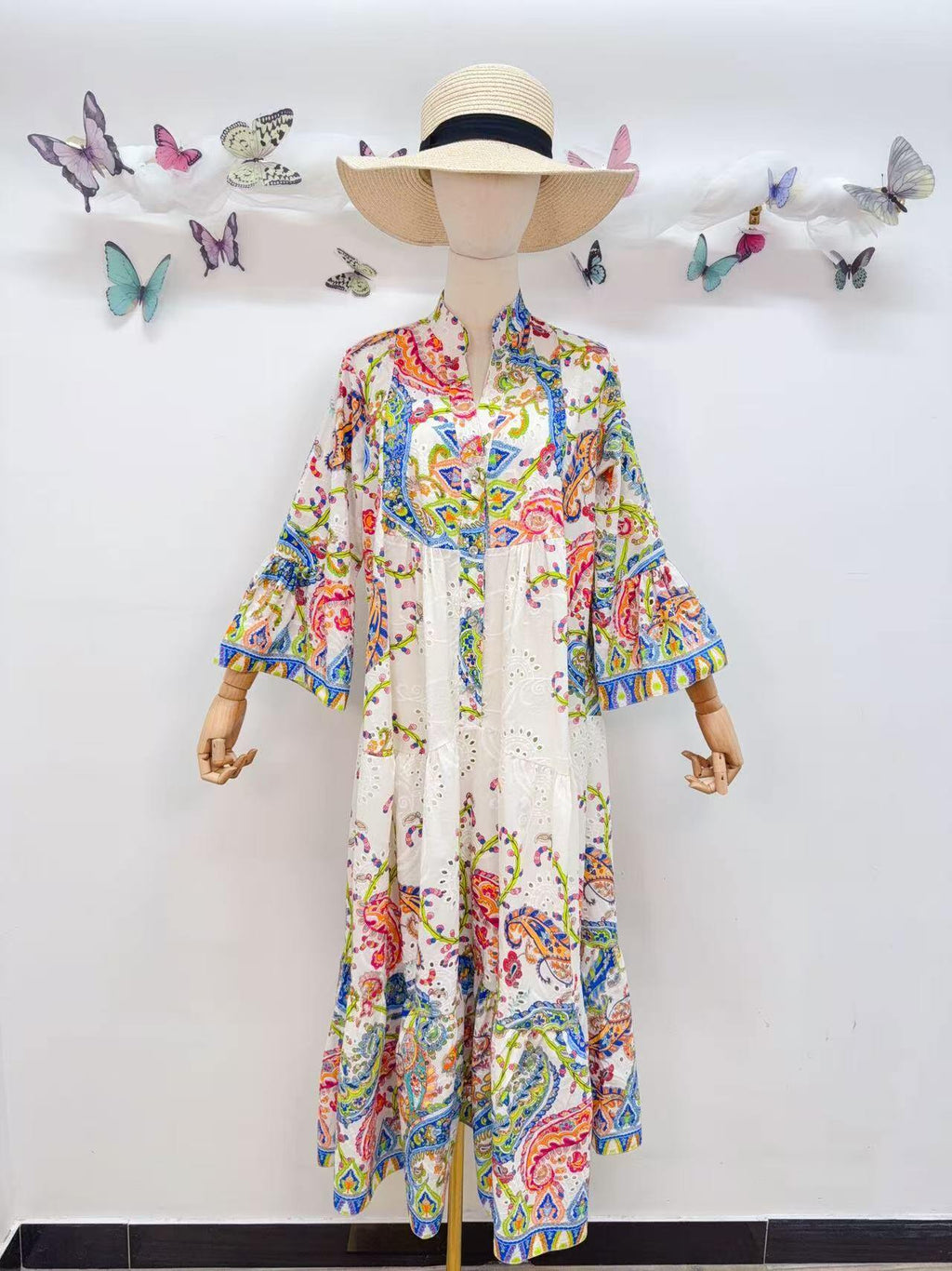 Loowie Embroidered Print in Royal Blue