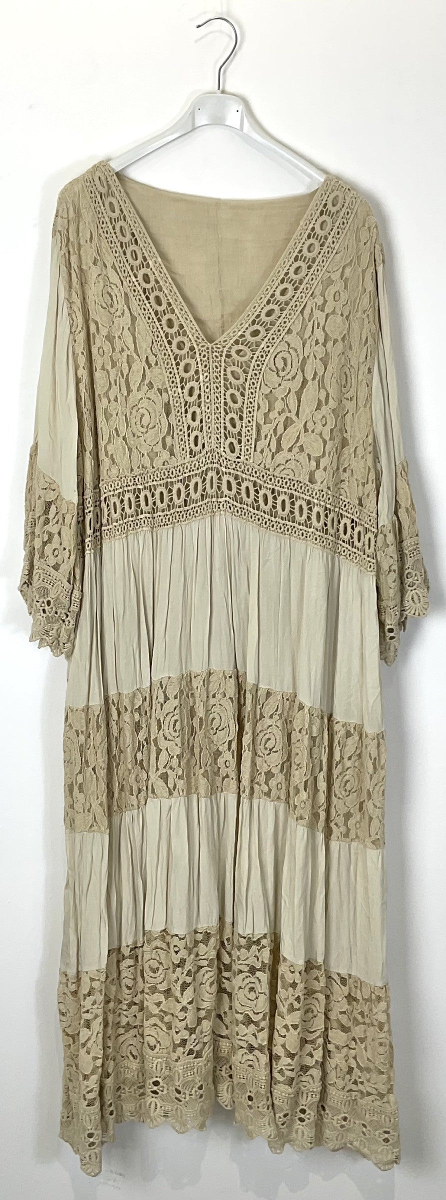 TDLLD Long Lace Dress V-Neck 3/4 Sleeves — Beige