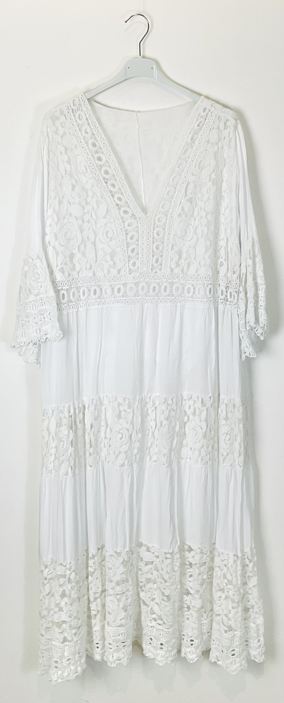 TDLLD Long Lace Dress V-Neck 3/4 Sleeves — White