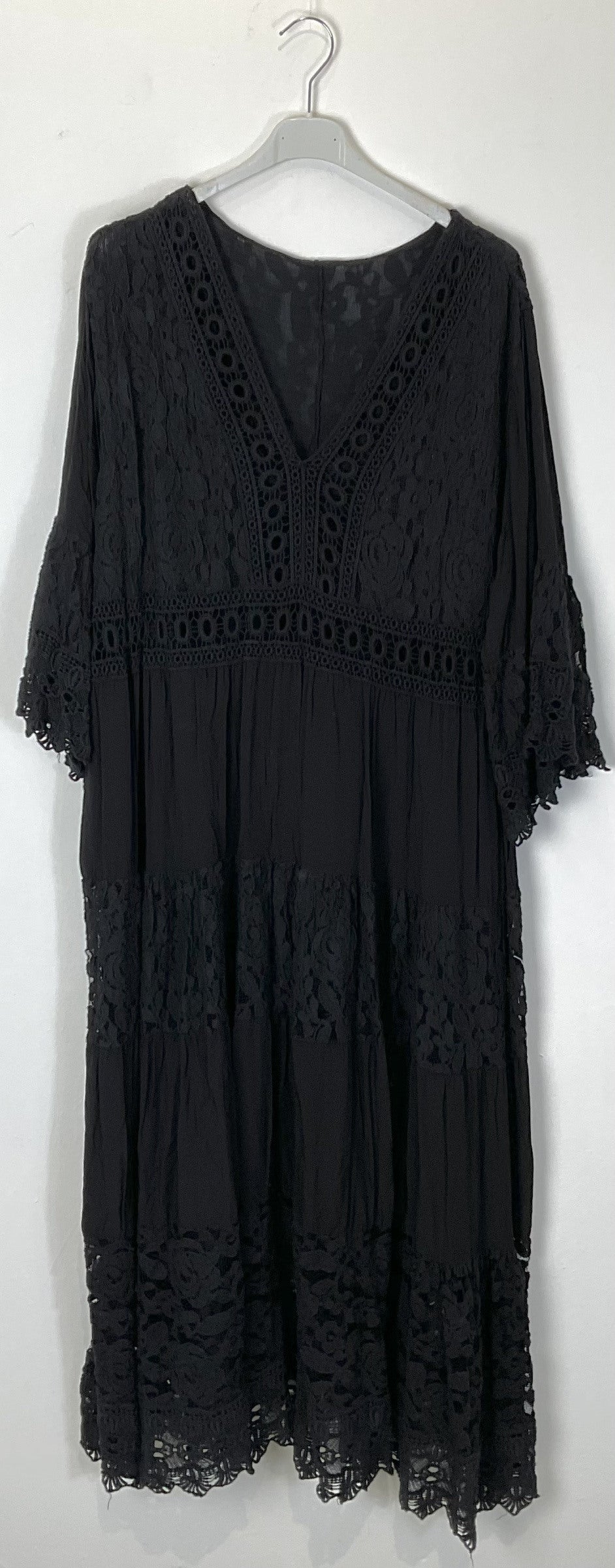 TDLLD Long Lace Dress V-Neck 3/4 Sleeves — Black