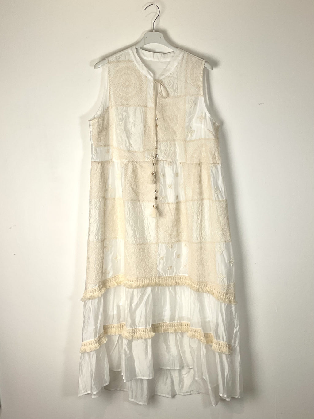 TDSLR Sleeveless Lace Ruffle Dress — White