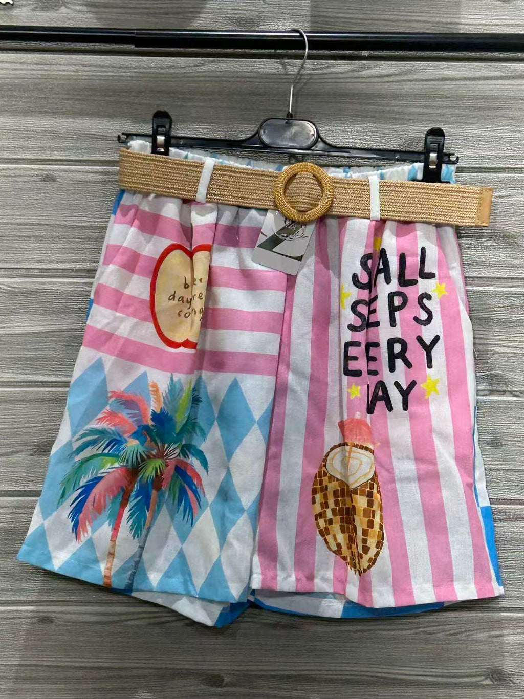 ZOSRT2WH Pink Stripe Palm Print Shorts White