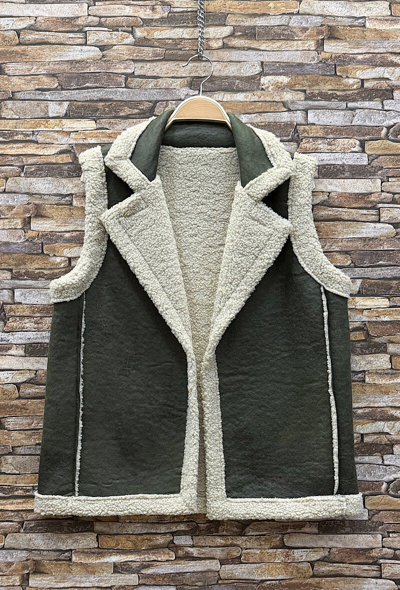 ES21 Khaki Sleeveless Coat