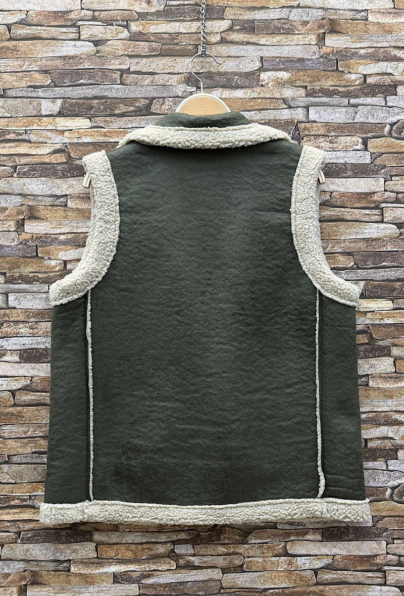 ES21 Khaki Sleeveless Coat