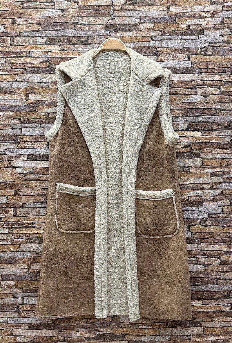 ES17 Caramel Sleeveless Coat